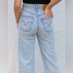 Levi's ribcage 23 "middle road" wash